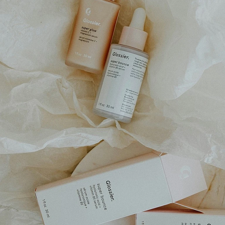 Comment choisir le vernis à ongles jaune parfait